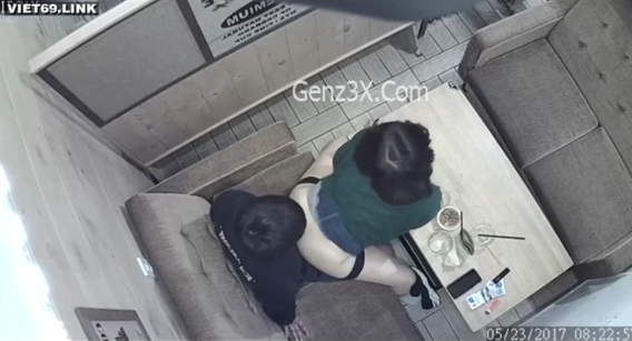 Video sex xưa cặp đôi học sinh phệt nhau trong quán trà sữa
