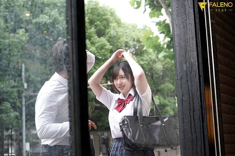 Xin trú mưa, em gái Kaname Momojiri vú to gạ chịch nhau với thầy giáo